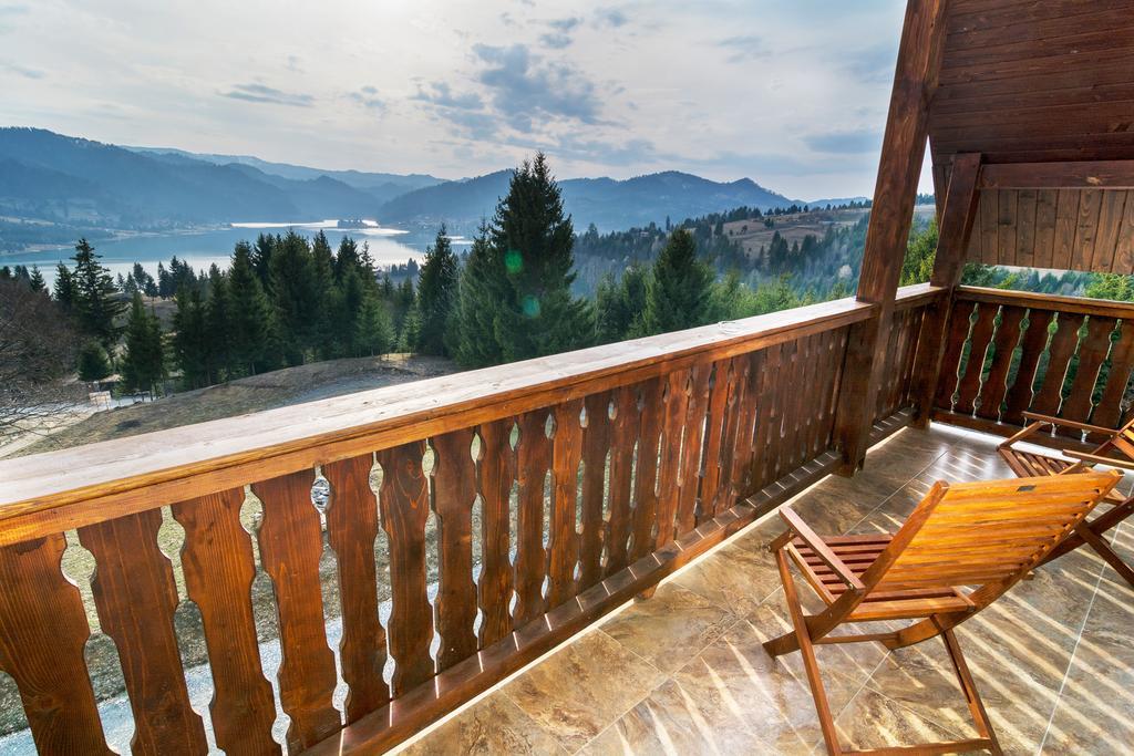 Pensiunea Lac Colibita Hotel Exterior foto